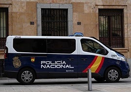 Furgón de la Policía Nacional.