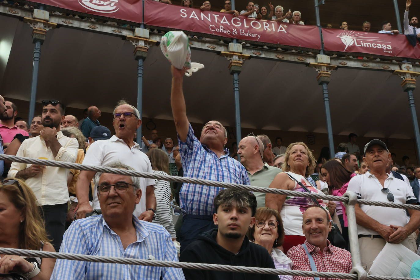 Las mejores imágenes de los tendidos de La Glorieta de este sábado