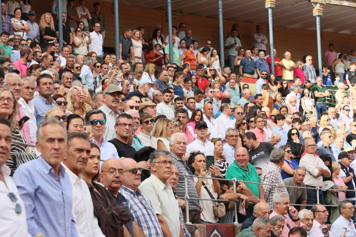 Las mejores imágenes de los tendidos de La Glorieta de este sábado