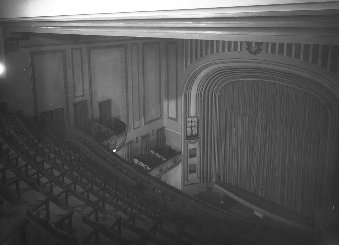 Vista del escenario del gran teatro de la Plaza Mayor.