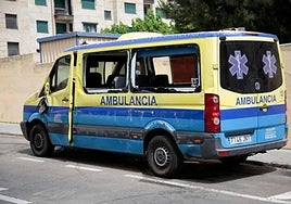 Un motorista herido tras colisionar contra un coche en la avenida de La Aldehuela