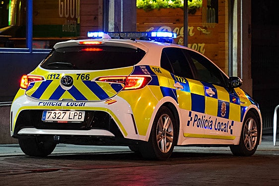 Un conductor de patinete trasladado al Hospital tras chocar con un coche en Gran Capitán