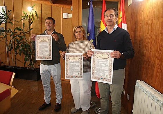 Roberto Rodríguez, Soraya San Juan y Enrique García,en la presentación.