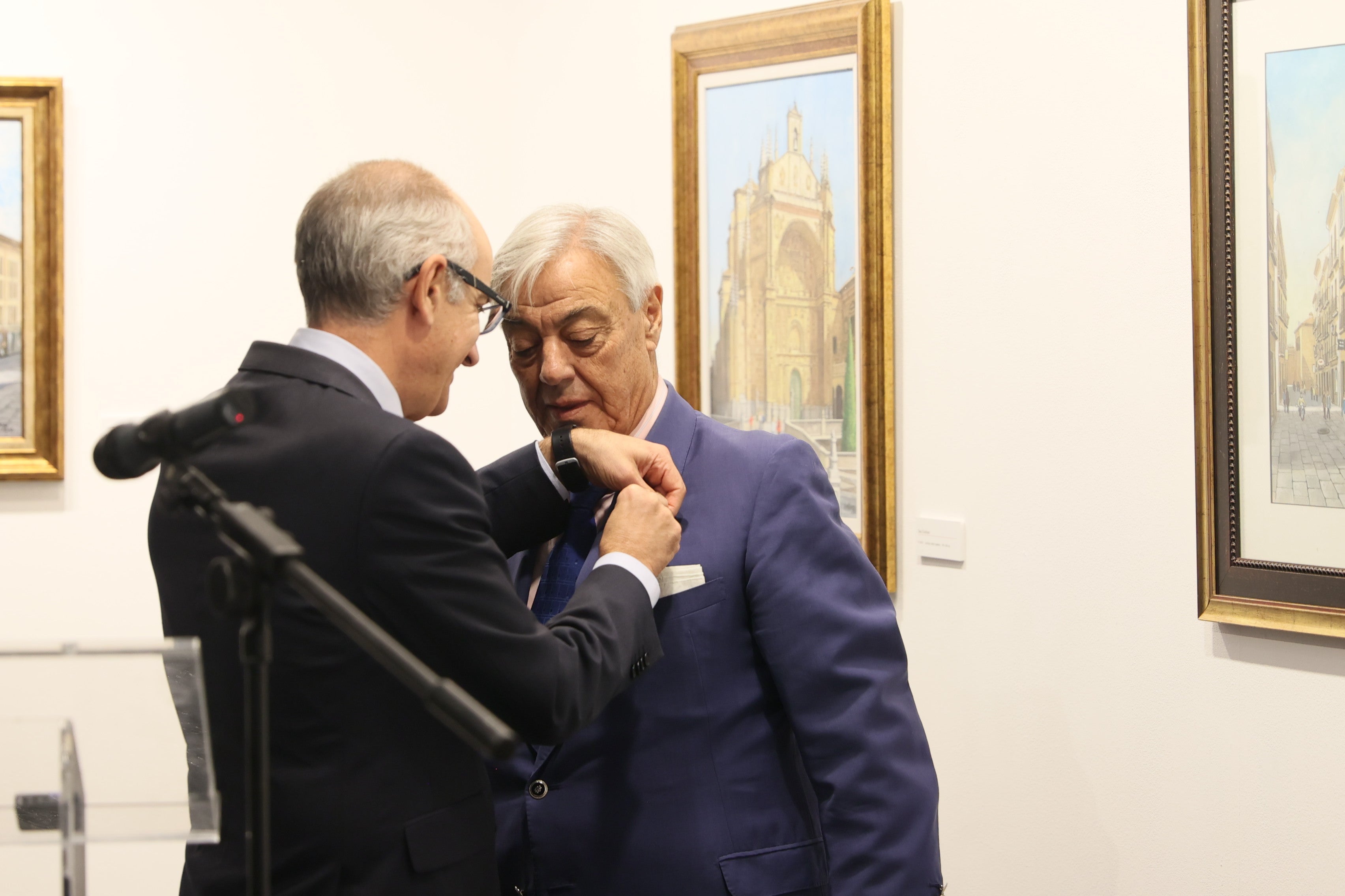 Salamanca recibe la donación de la colección Paisajes Urbanos de Antonio González