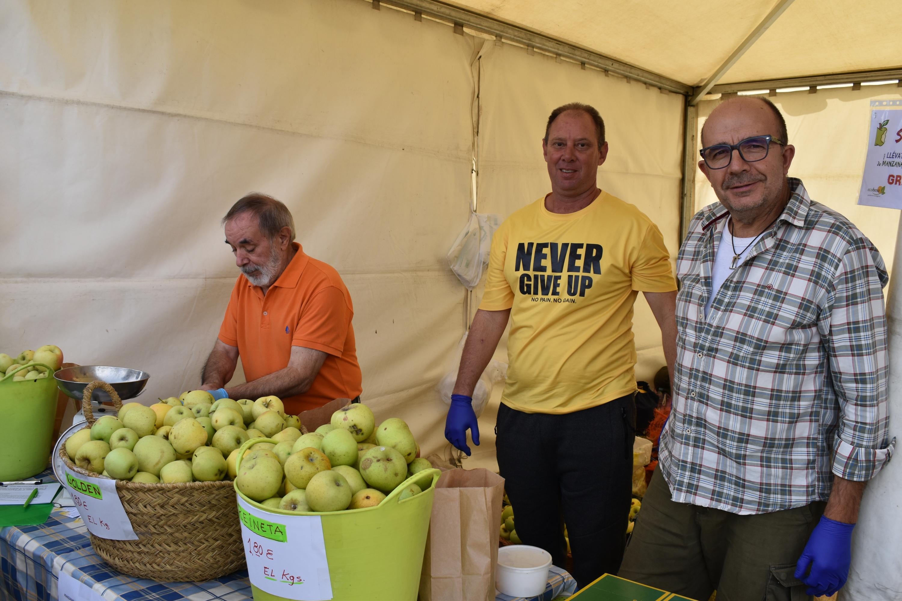 El campo y la ciudad se dan cita en Cabrerizos con el Mercado Ecológico de Salamanca