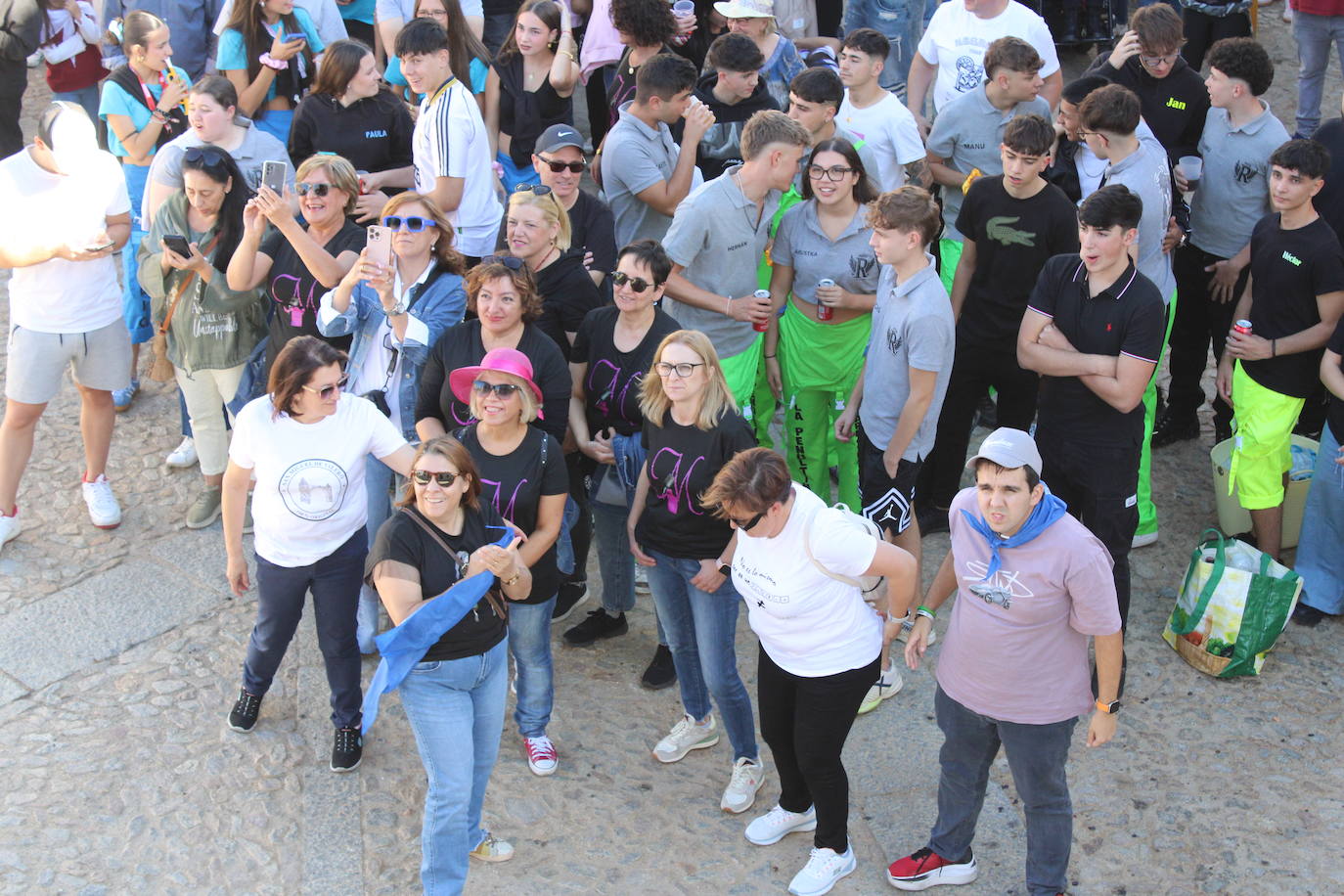 Emotivo y animado inicio de fiestas en San Miguel de Valero