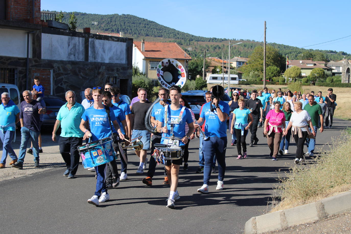 Emotivo y animado inicio de fiestas en San Miguel de Valero