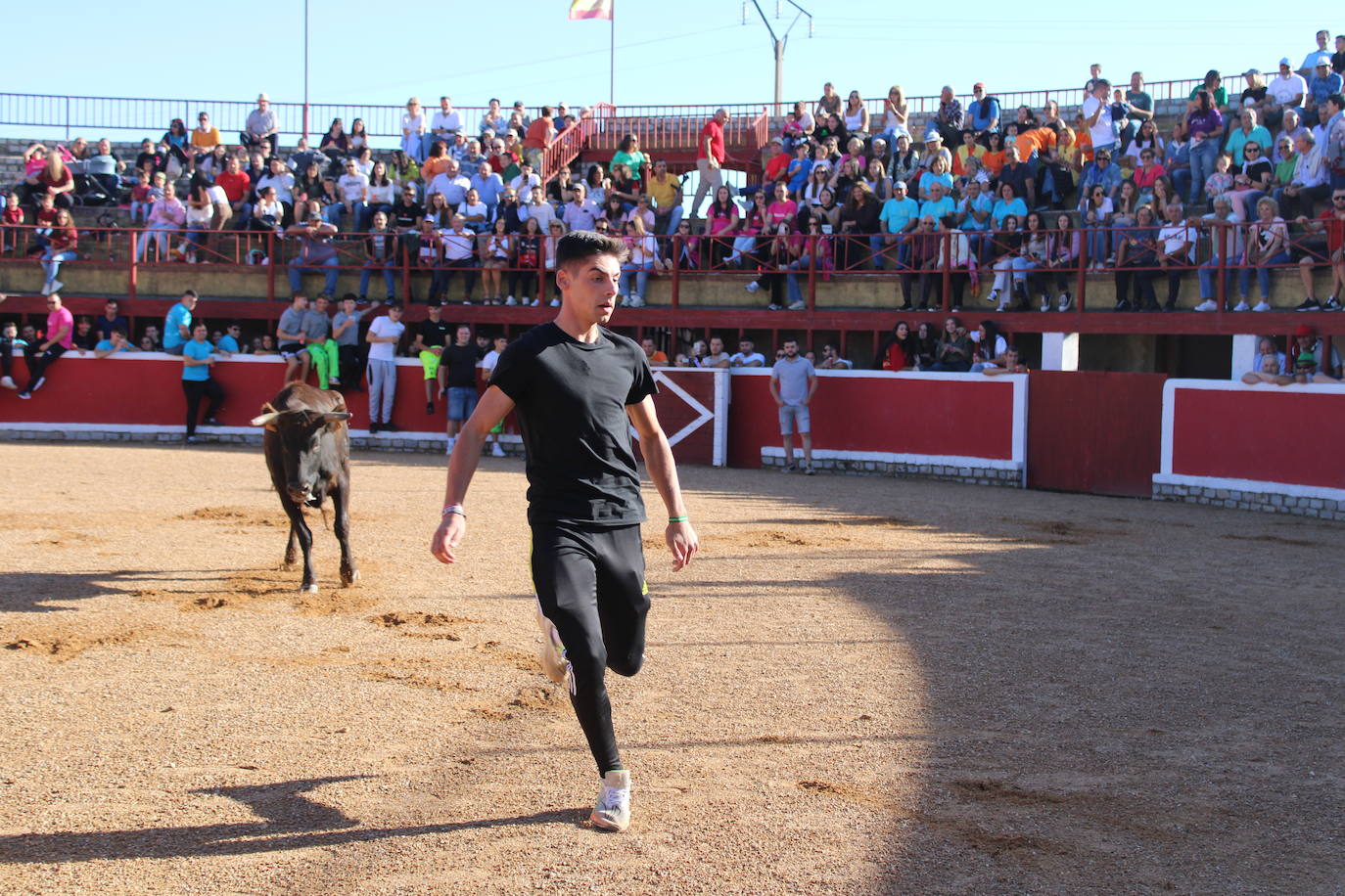 Emotivo y animado inicio de fiestas en San Miguel de Valero