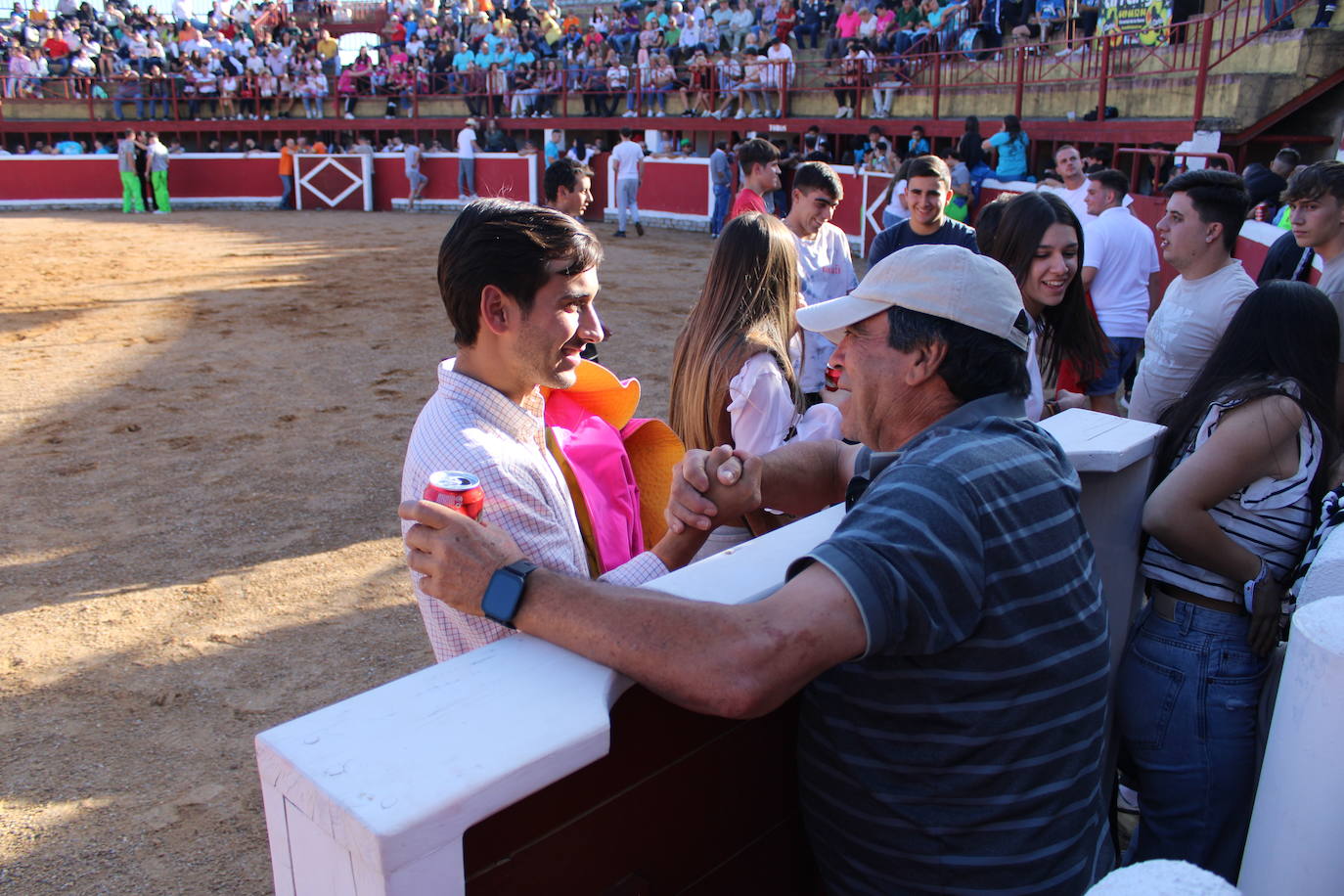 Emotivo y animado inicio de fiestas en San Miguel de Valero