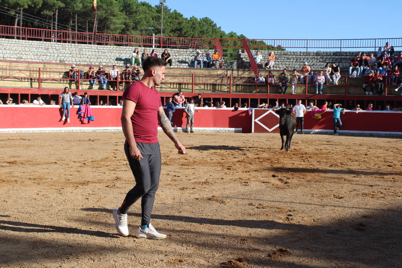 Emotivo y animado inicio de fiestas en San Miguel de Valero