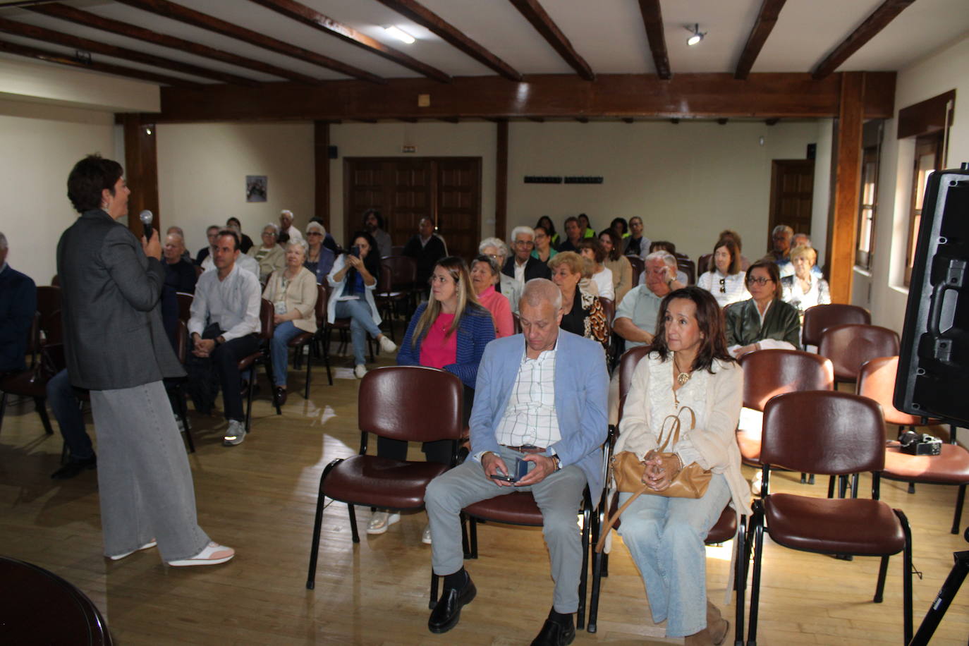 Todo listo en San Esteban de la Sierra para estrenar sus &quot;Viviendas en red&quot; para personas mayores