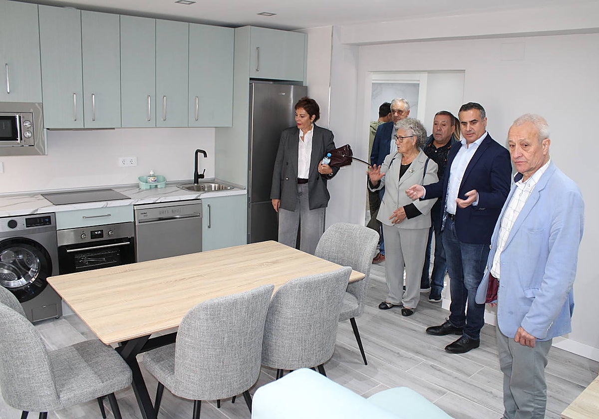 Todo listo en San Esteban de la Sierra para estrenar sus &quot;Viviendas en red&quot; para personas mayores