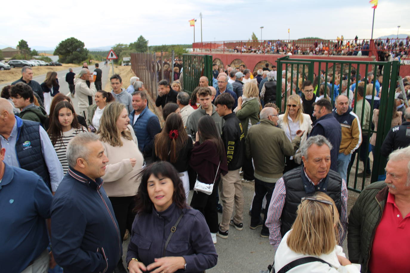 San Miguel de Valero disfruta con su fiesta y los toros