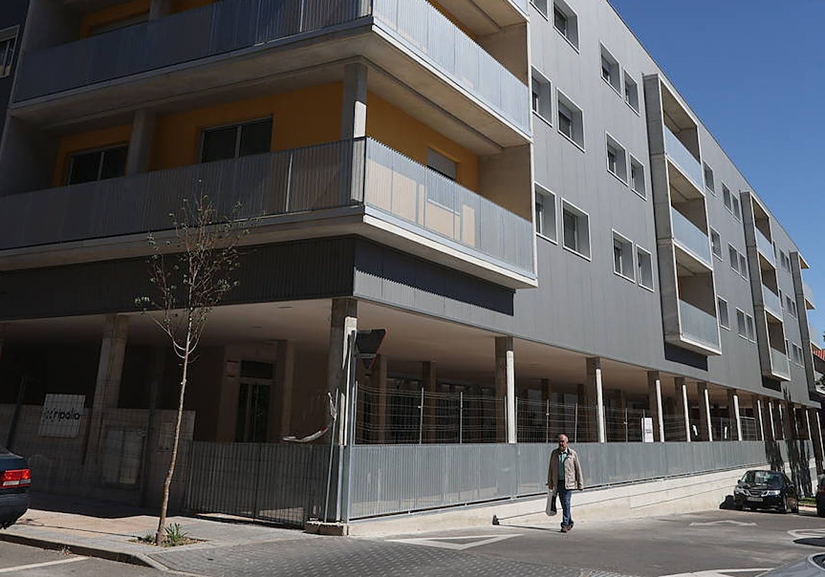 Edificio de viviendas de protección oficial en la calle La Maragatería.