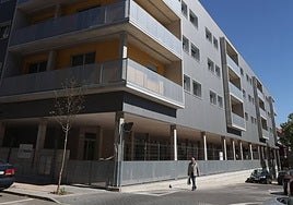 Edificio de viviendas de protección oficial en la calle La Maragatería.