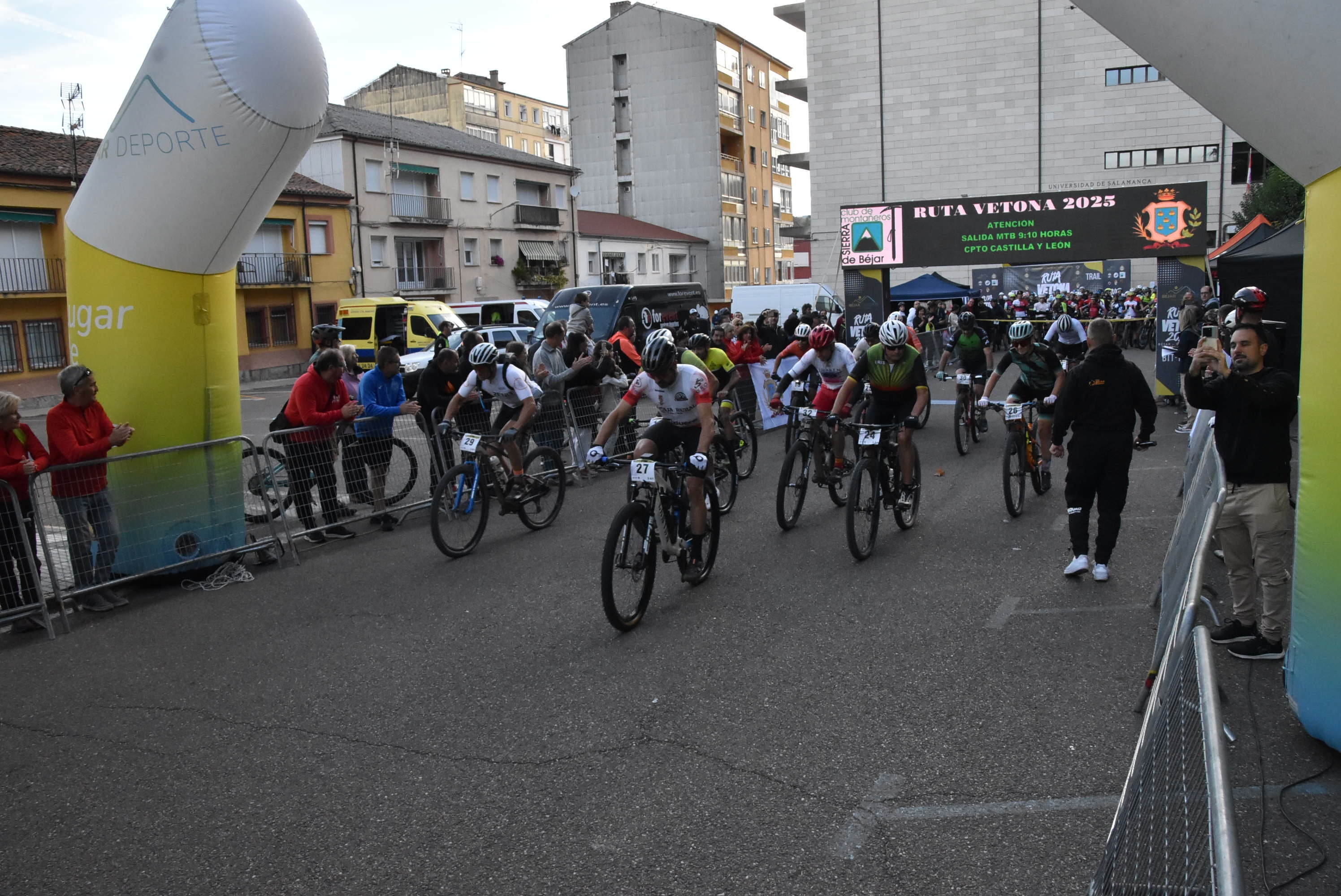 La Ruta Vetona llena Béjar de deporte