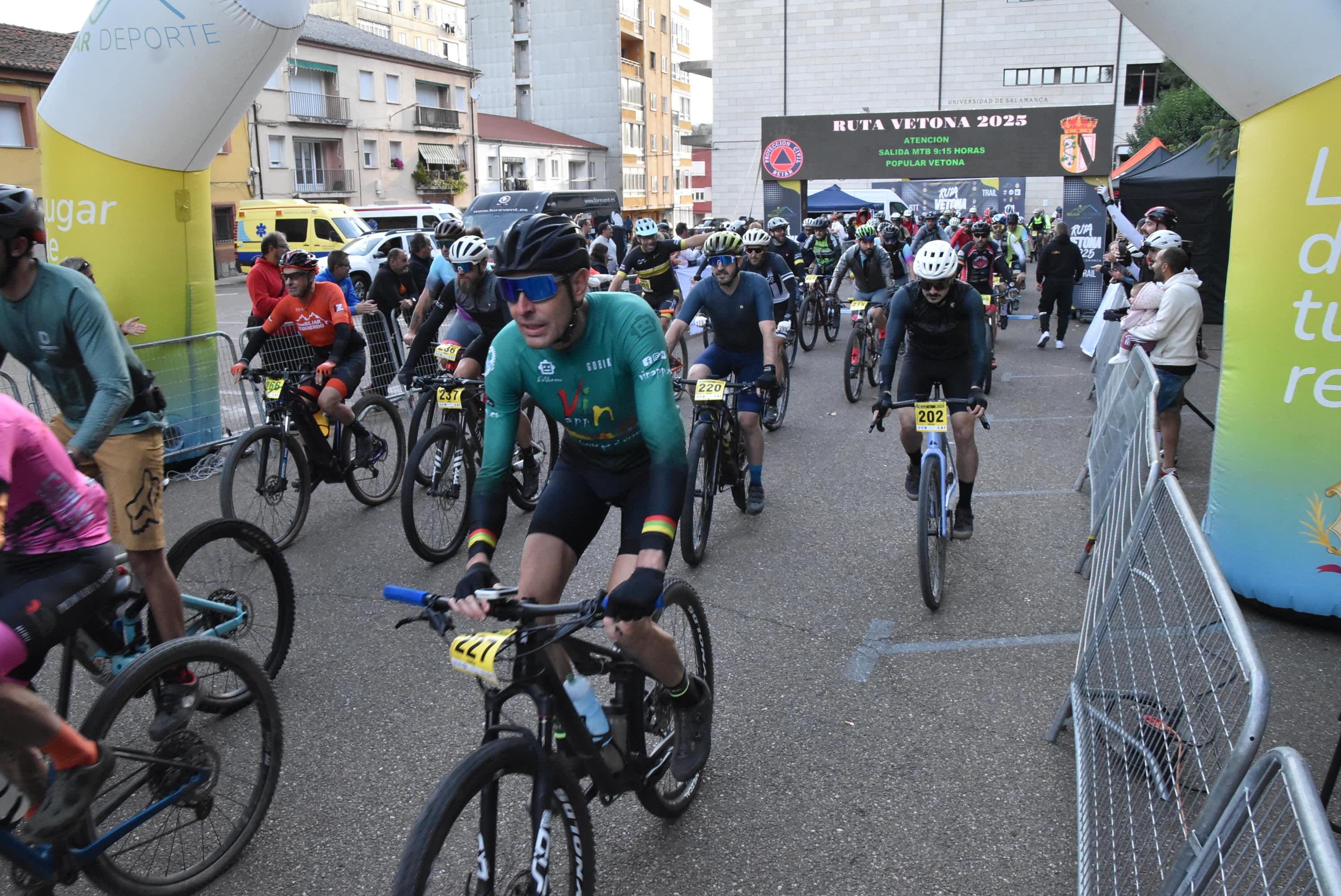 La Ruta Vetona llena Béjar de deporte
