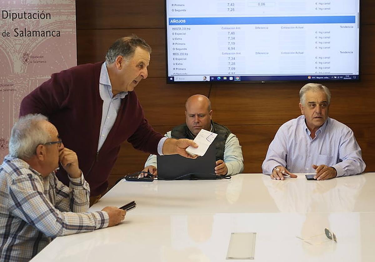 Debate del vacuno de carne en la Lonja de Salamanca.