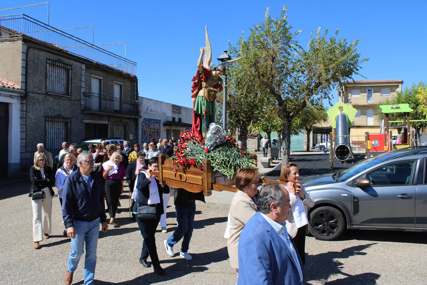 Alegre final de fiesta en San Miguel de Valero