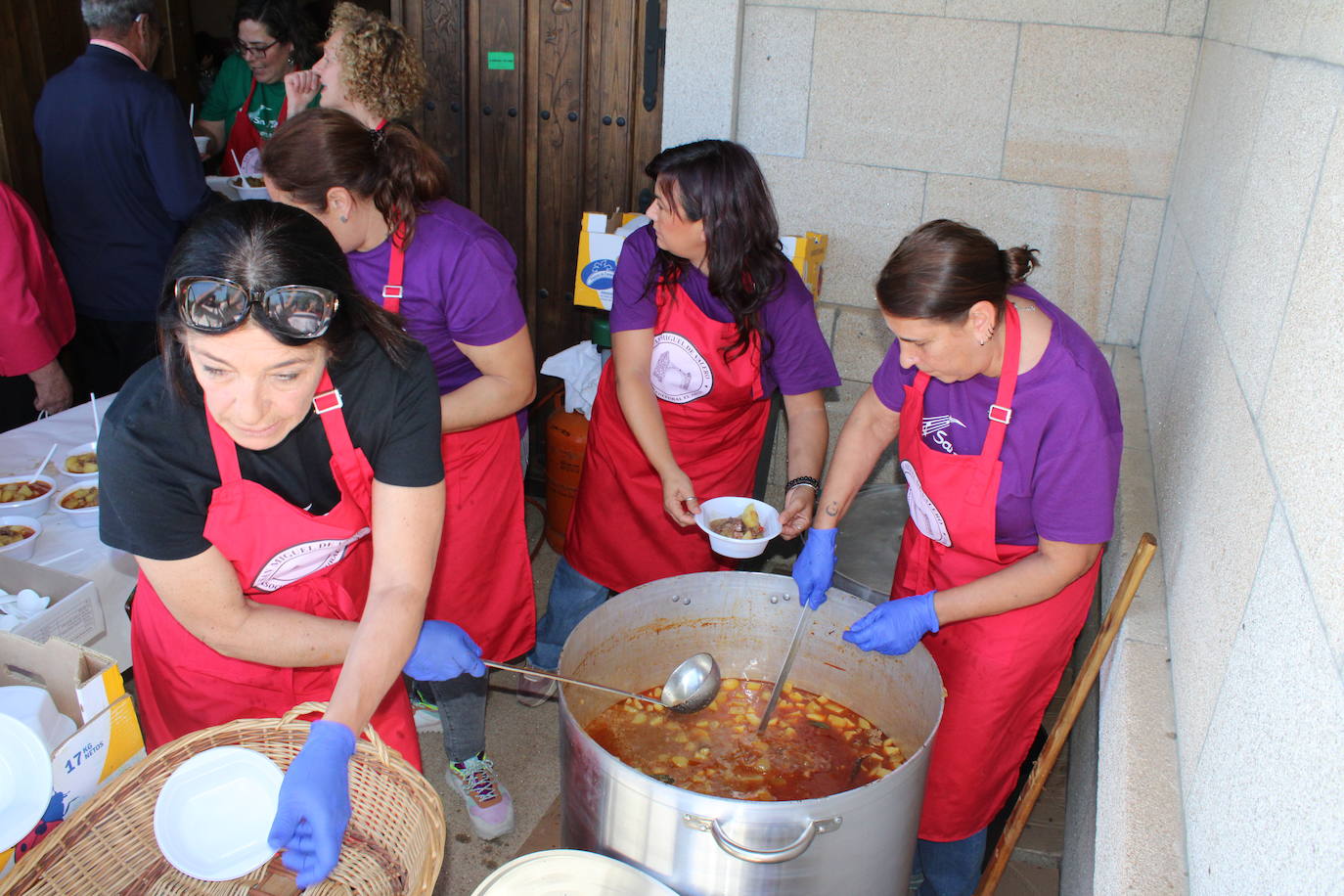 Alegre final de fiesta en San Miguel de Valero