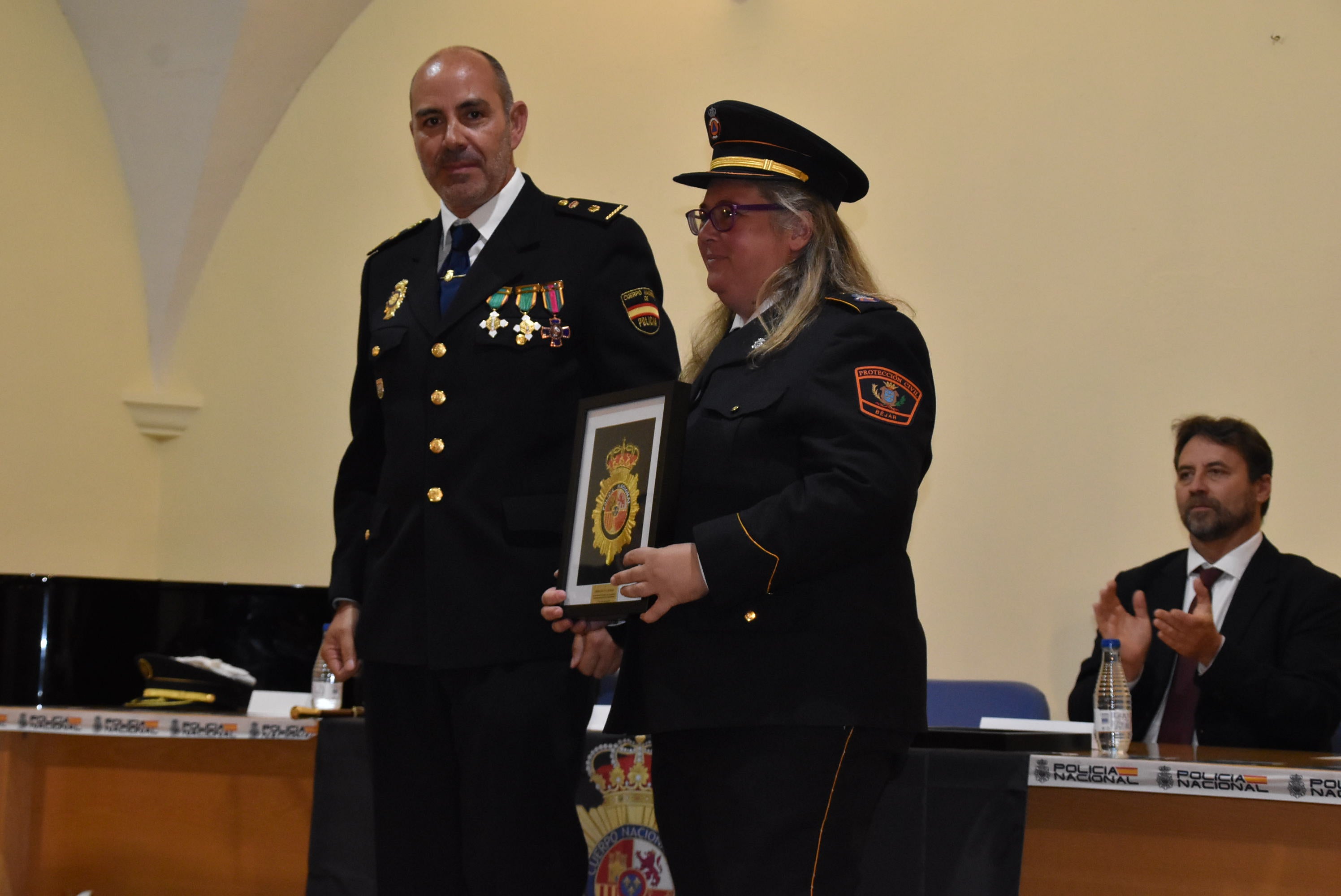 Béjar solicita la Medalla del Mérito de Protección Ciudadana de Castilla y León para la Policía Nacional