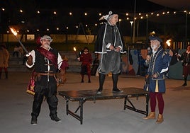 Vecinos de Aldeatejada, durante la inauguración de los actos.