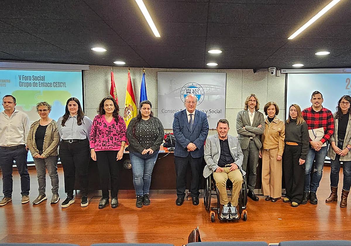 Ponentes de la segunda sesión del V Foro Social, organizado por el Grupo de Enlace del CESCYL.