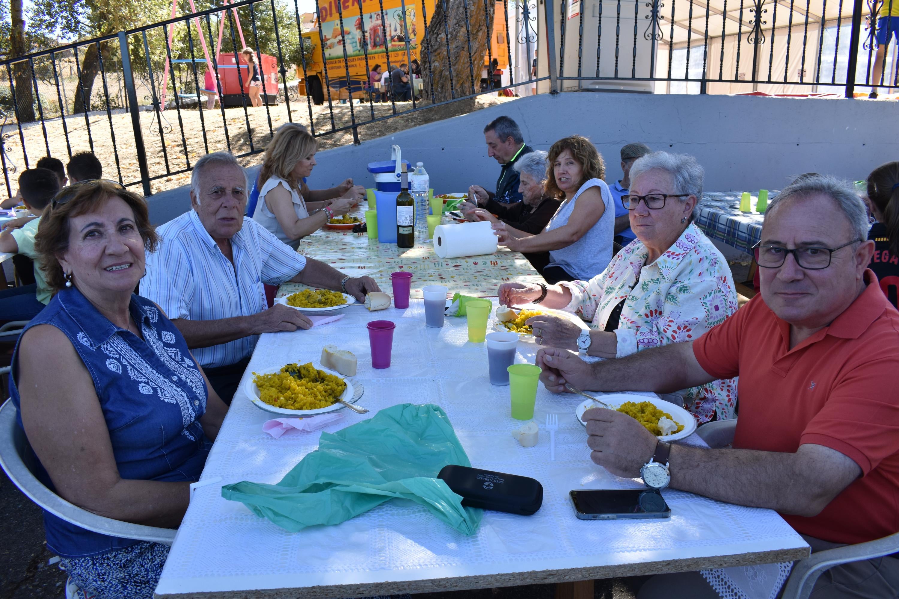 La paella de Las Veguillas reúne a 400 comensales