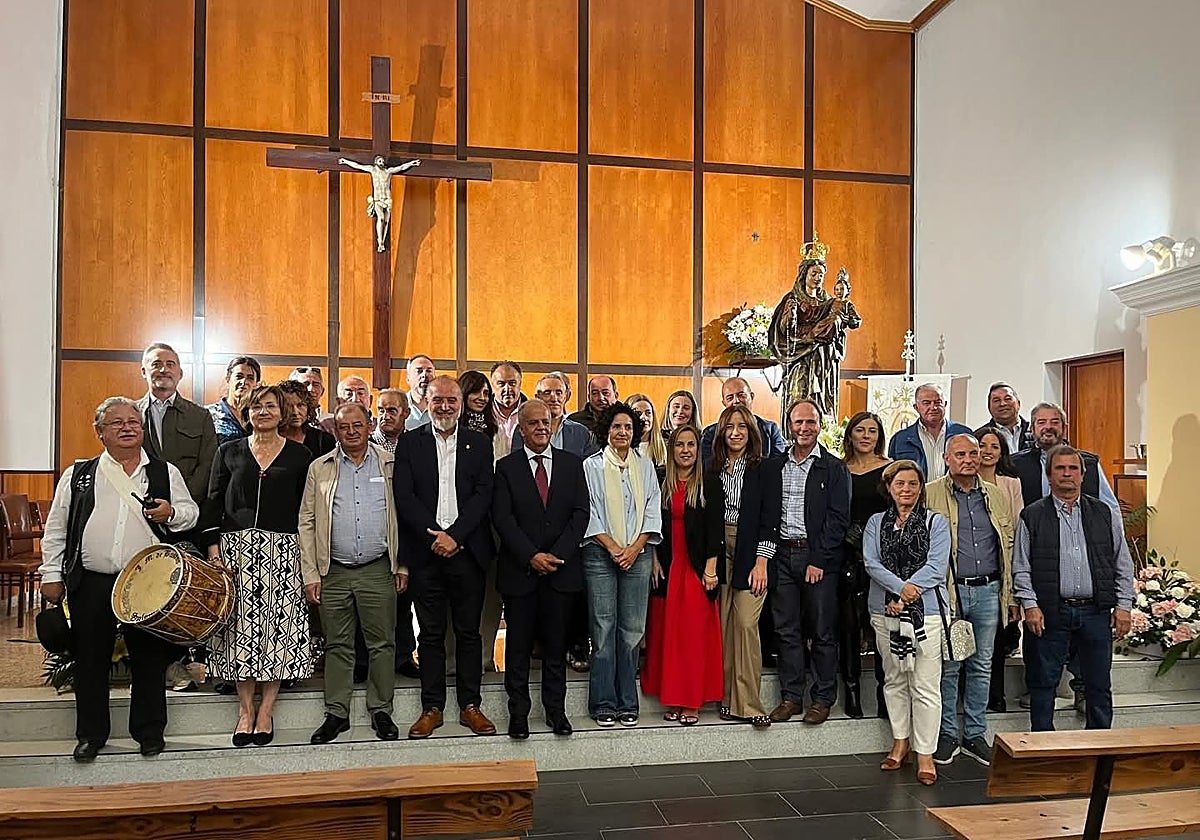 Emotivo homenaje en Las Veguillas.