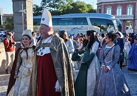 Inicio del desfile por la capital.