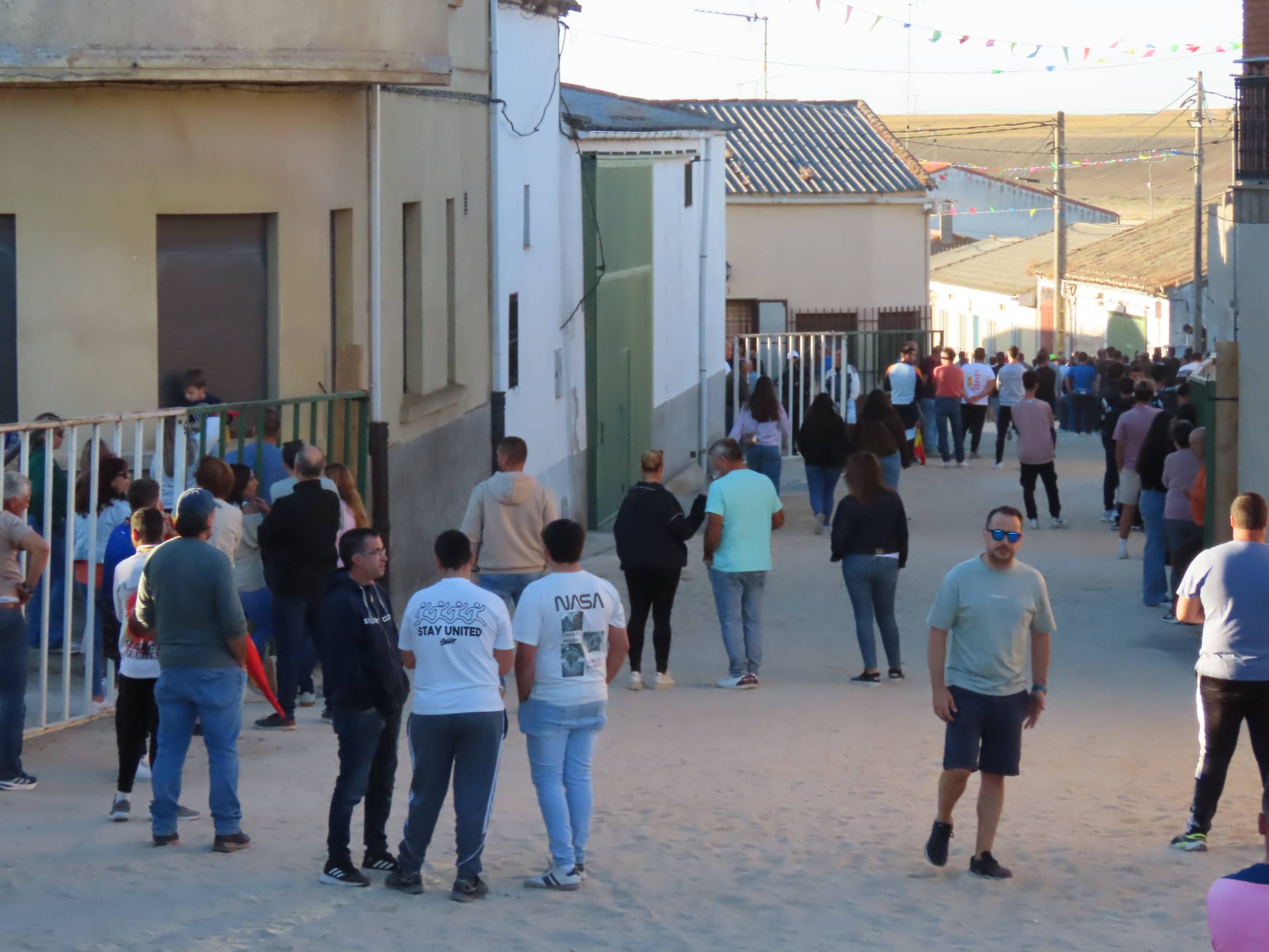 Derroche de adrenalina y alegría en las calles de Poveda de las Cintas