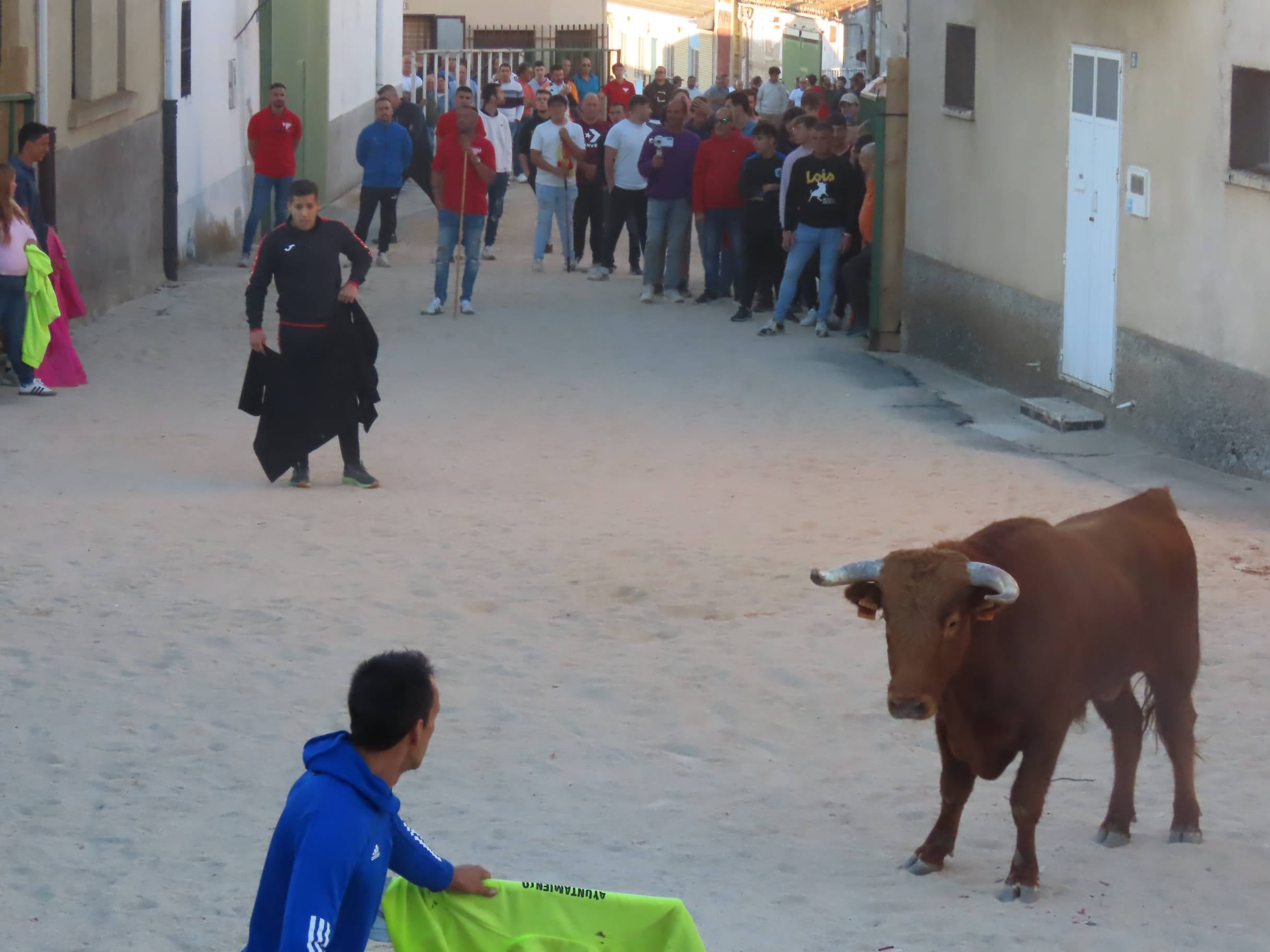 Derroche de adrenalina y alegría en las calles de Poveda de las Cintas