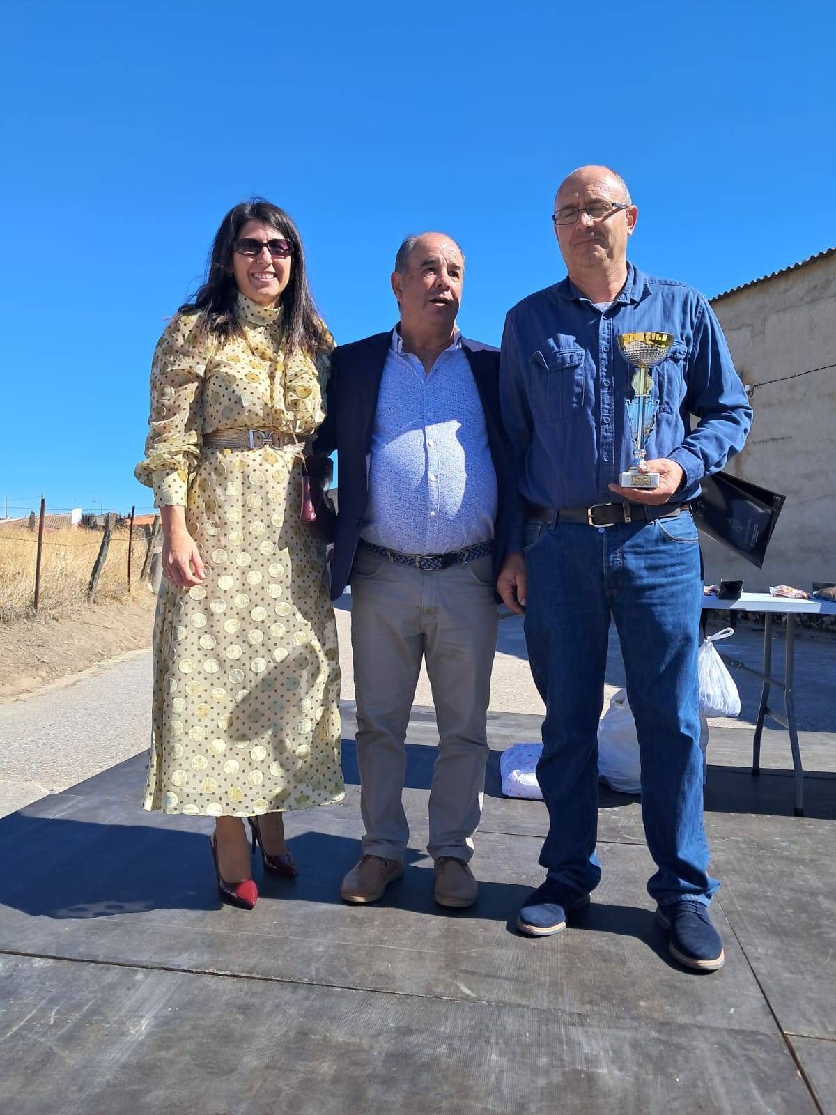 La &#039;Torta Rica&#039; tradicional de Coca de Alba para todo el pueblo