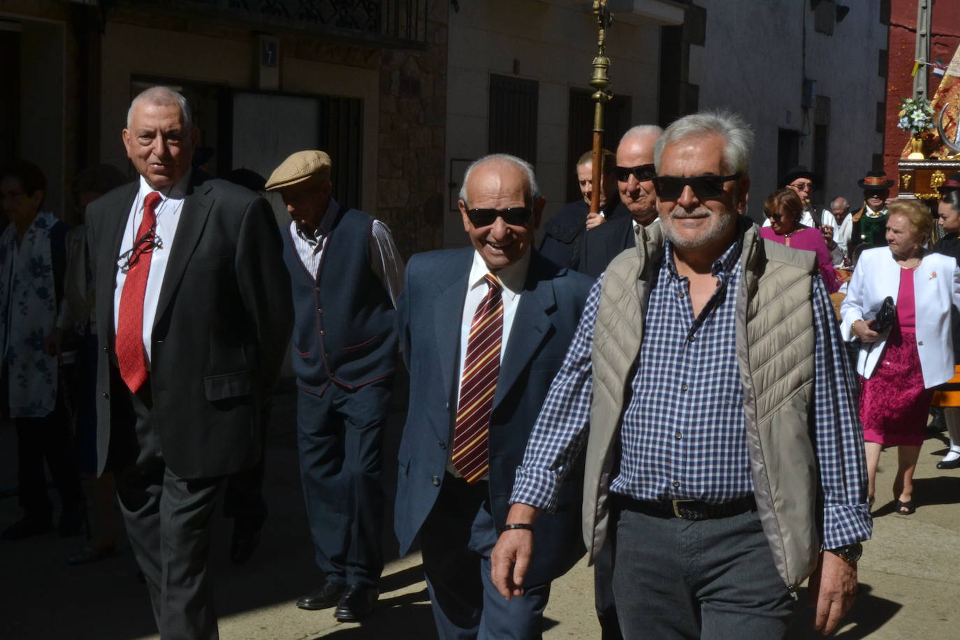 El Maíllo rinde pleitesía a la Virgen del Rosario