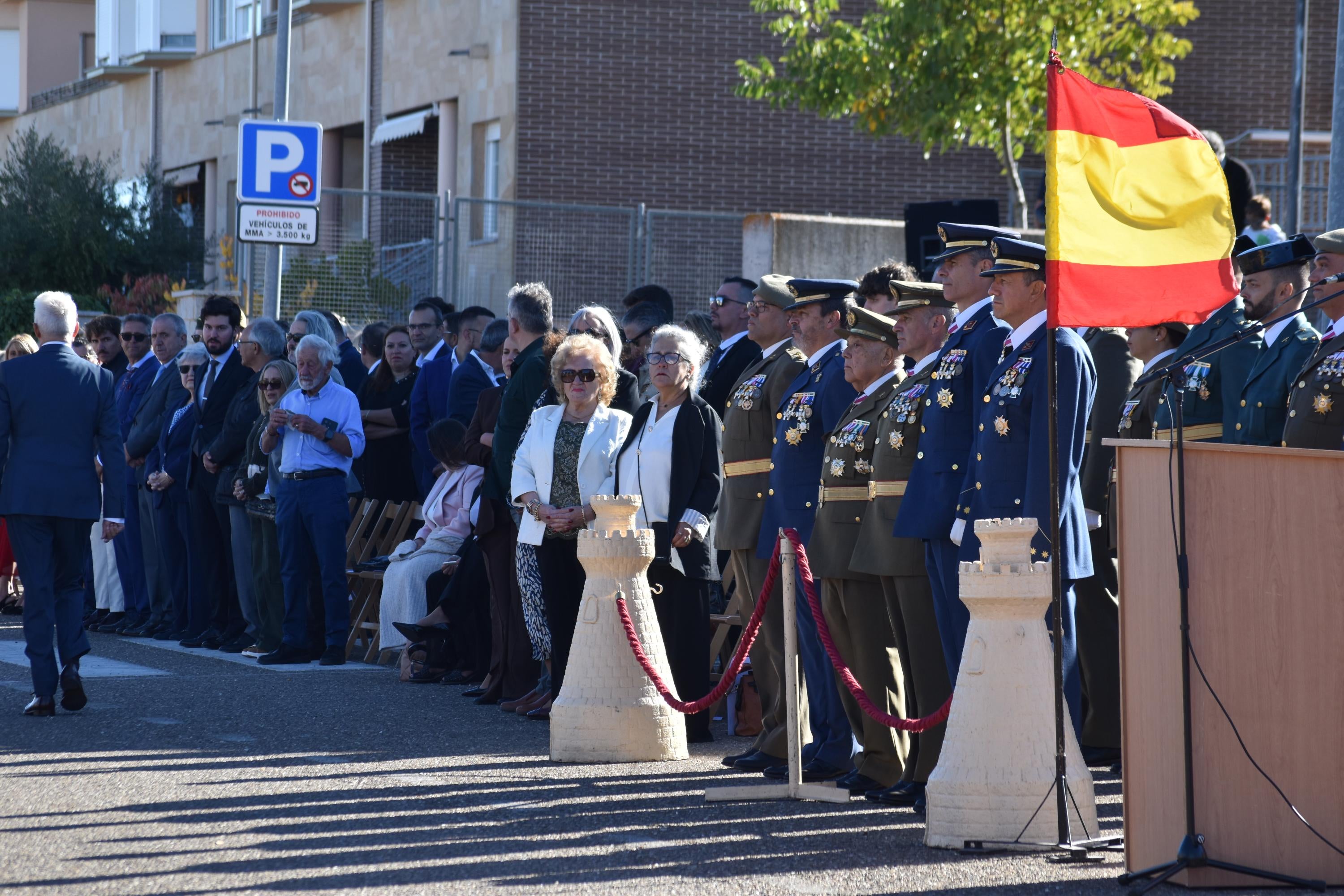 Villamayor celebra su primera Jura de Bandera civil con la participación de 104 ciudadanos