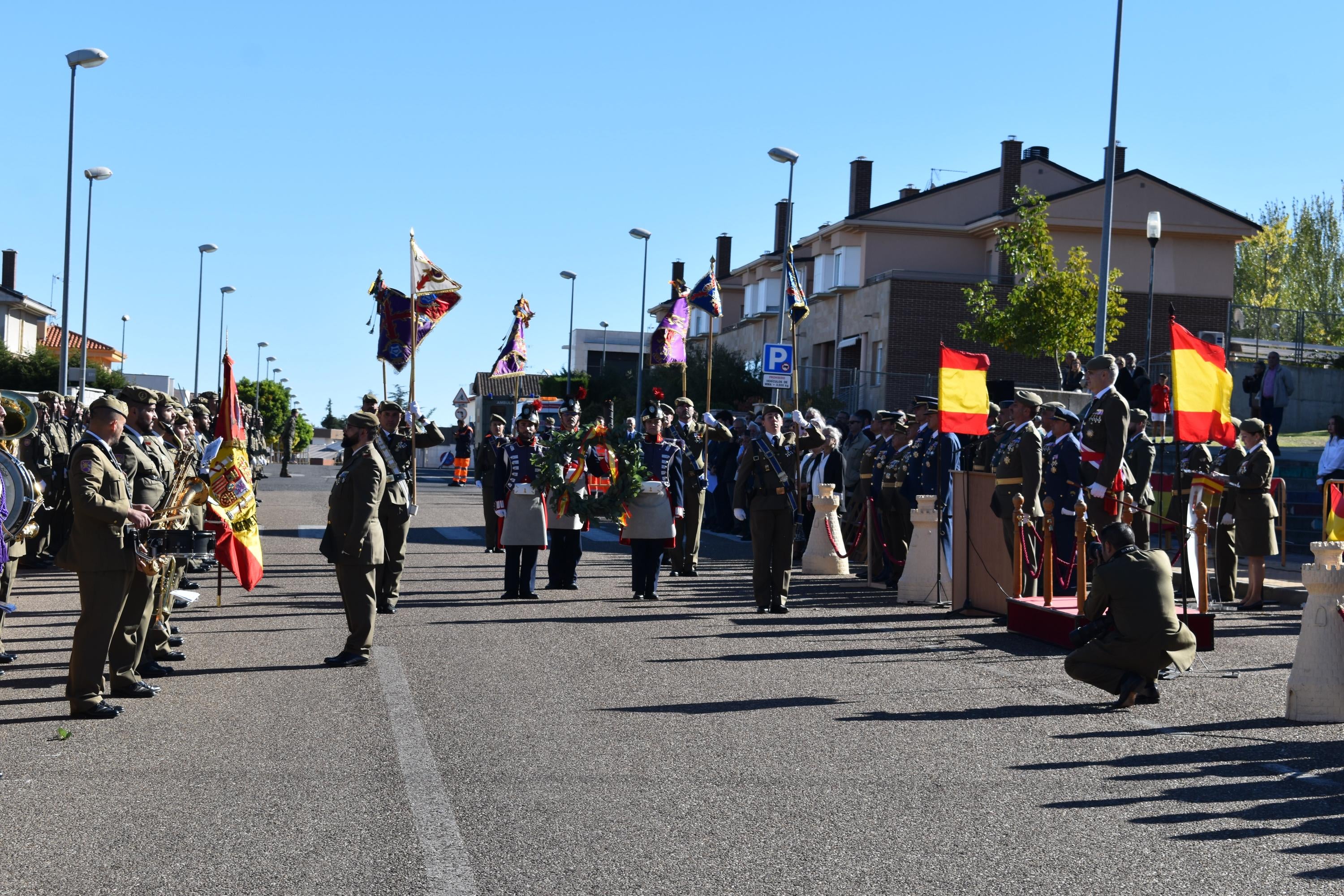 Villamayor celebra su primera Jura de Bandera civil con la participación de 104 ciudadanos