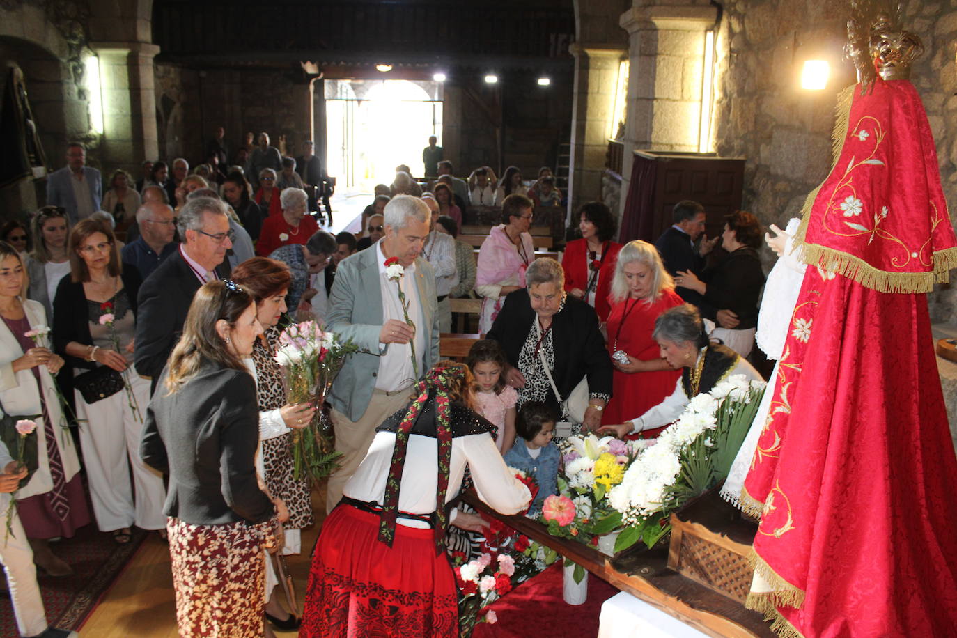 Cantagallo rinde honores a la Virgen del Rosario