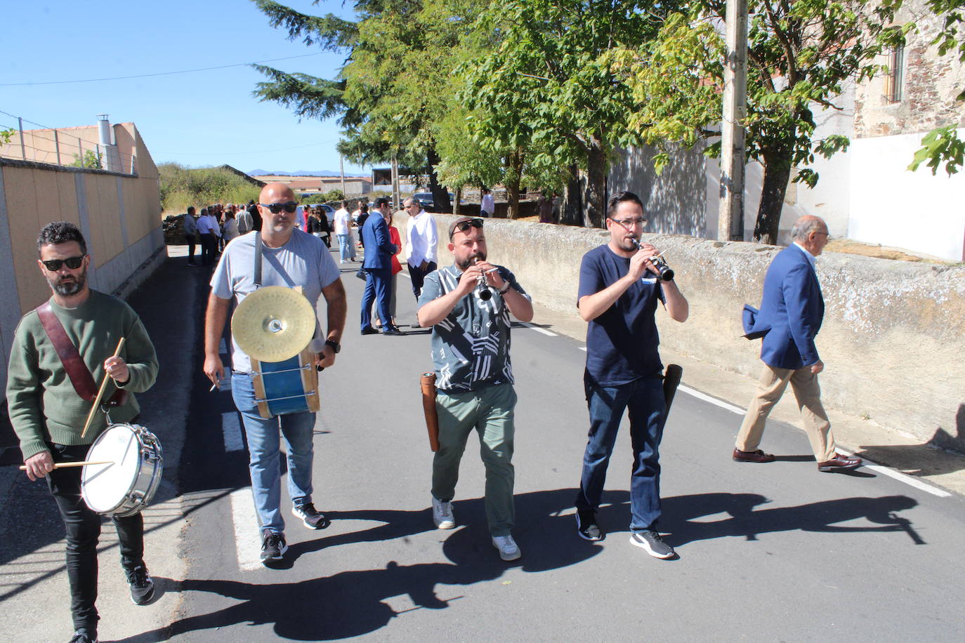 Pizarral honra a la Virgen del Rosario