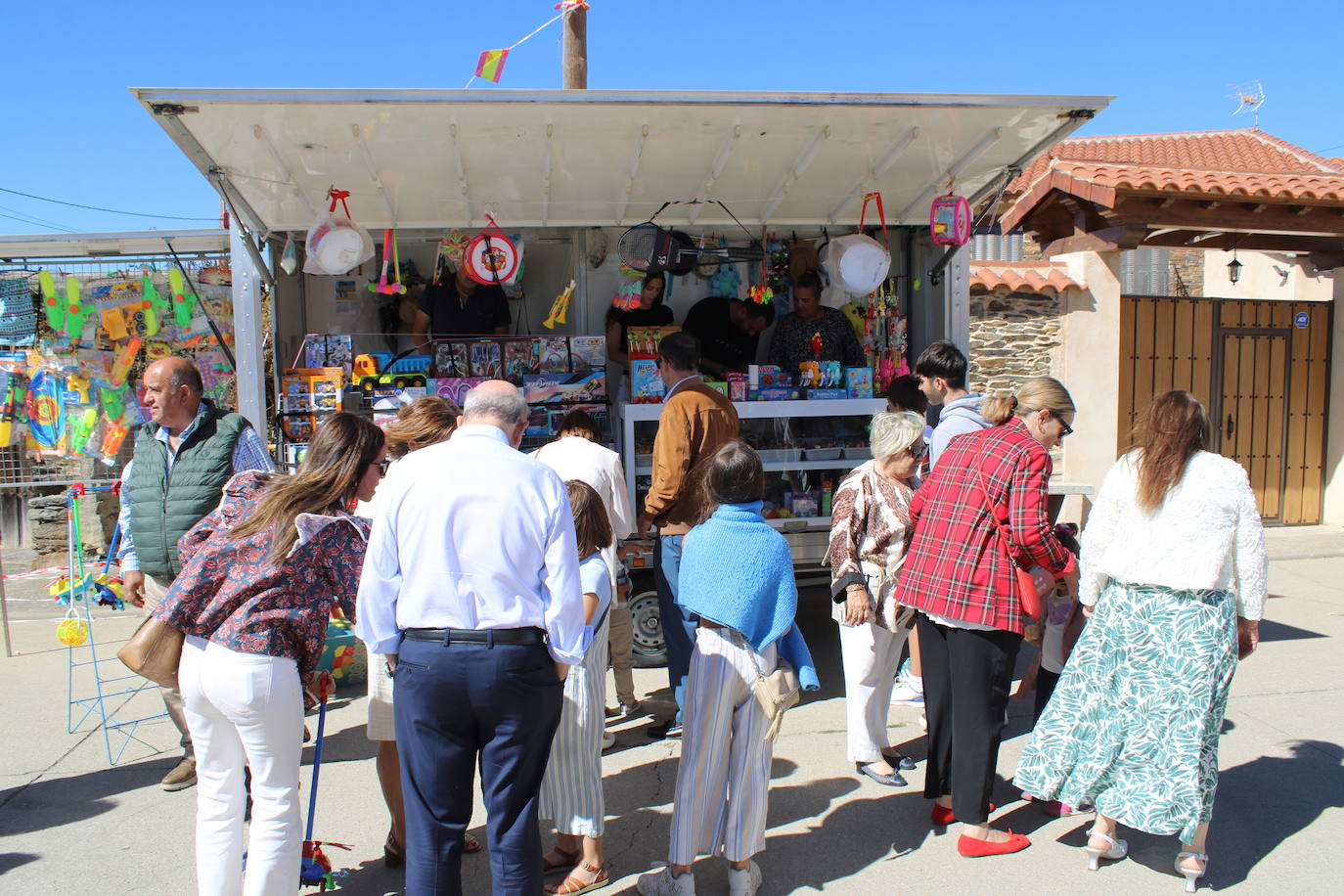 Pizarral honra a la Virgen del Rosario