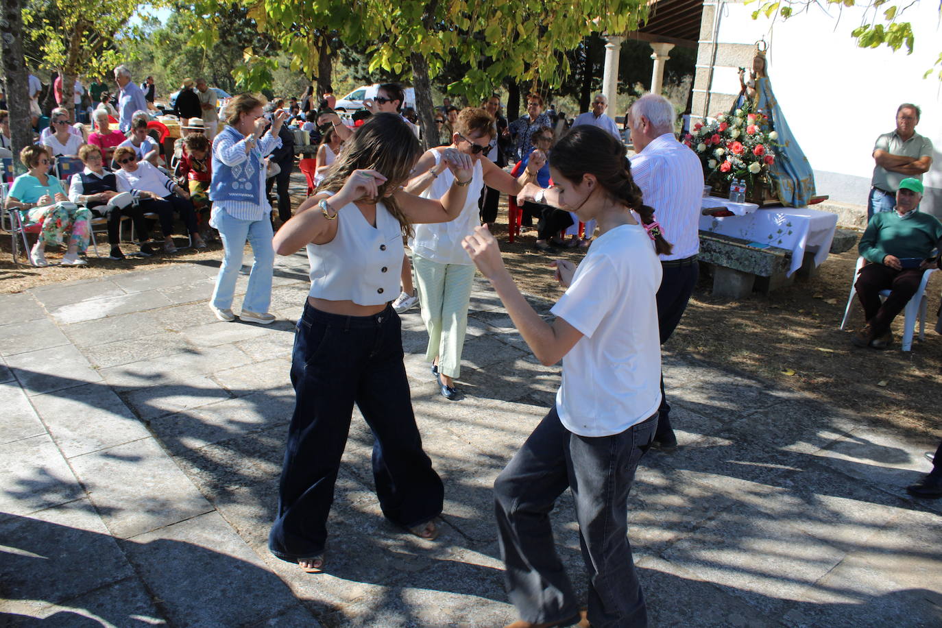 Ofrendas de devoción a la Virgen de la Yedra
