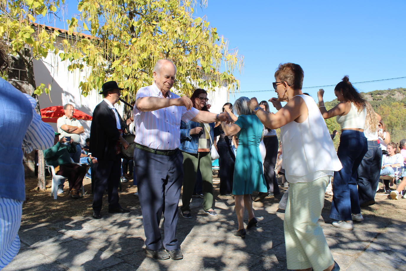 Ofrendas de devoción a la Virgen de la Yedra