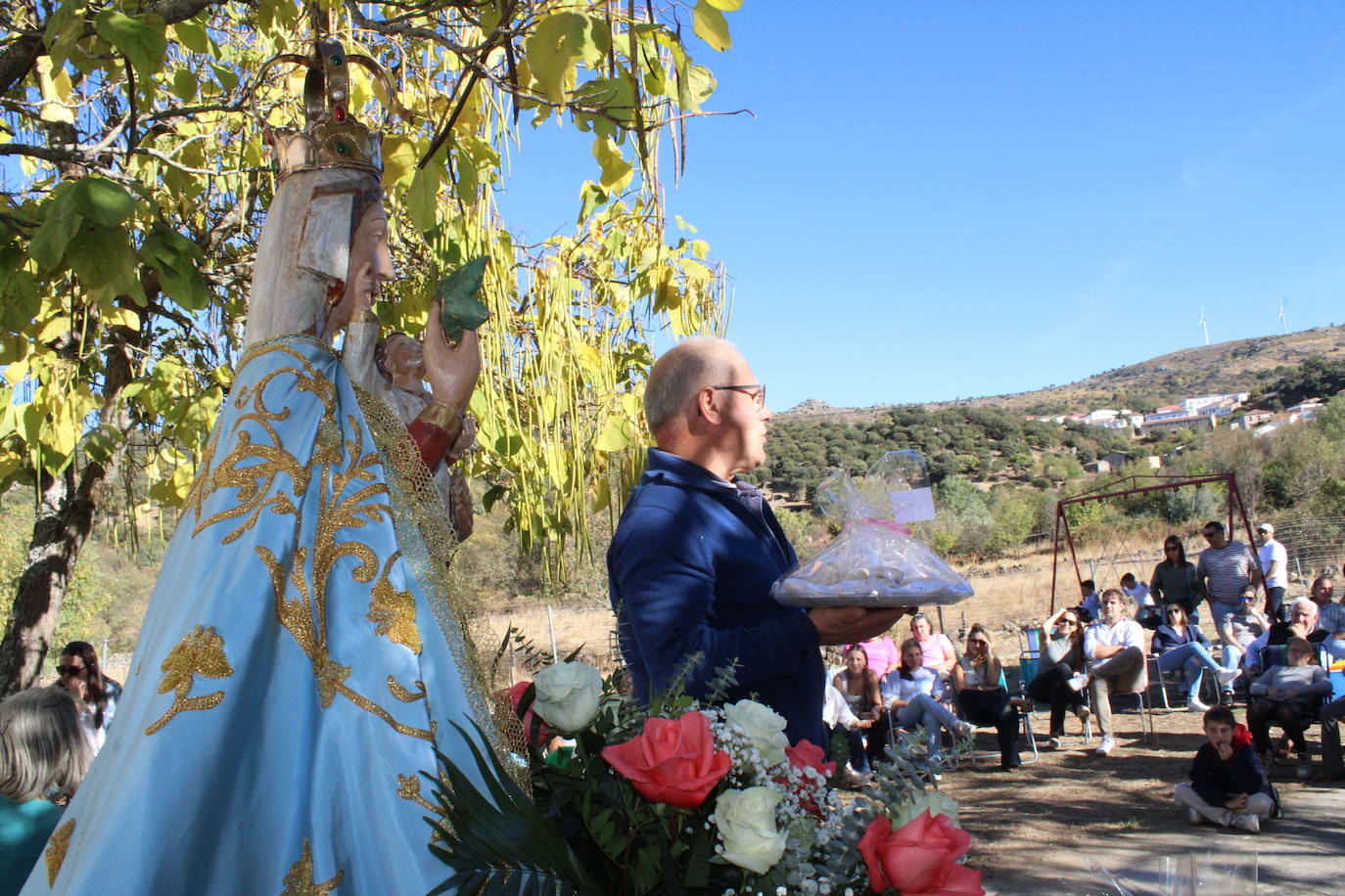 Ofrendas de devoción a la Virgen de la Yedra