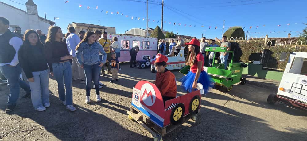 Día grande en Aldehuela de la Bóveda con procesión, bueyada infantil y autos locos