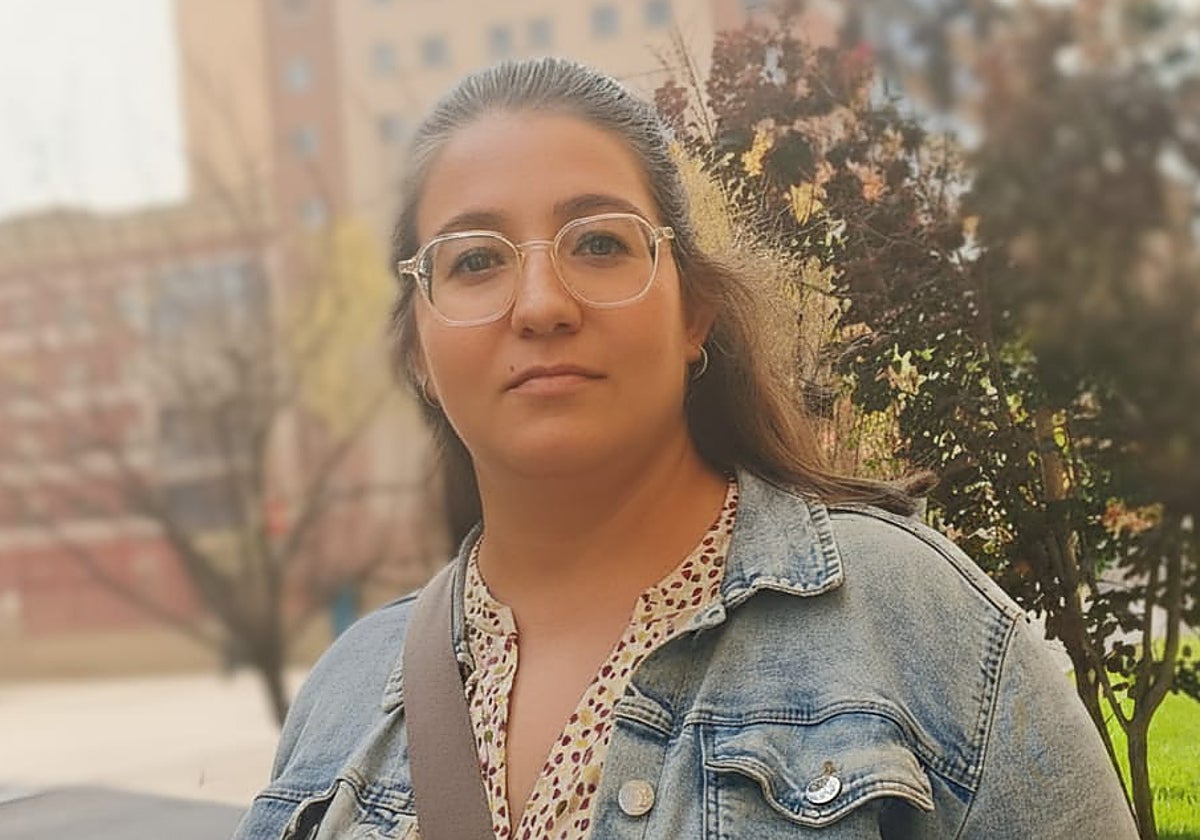 Rosario Bermúdez, una de las primeras gitanas licenciadas en Derecho y abogada.