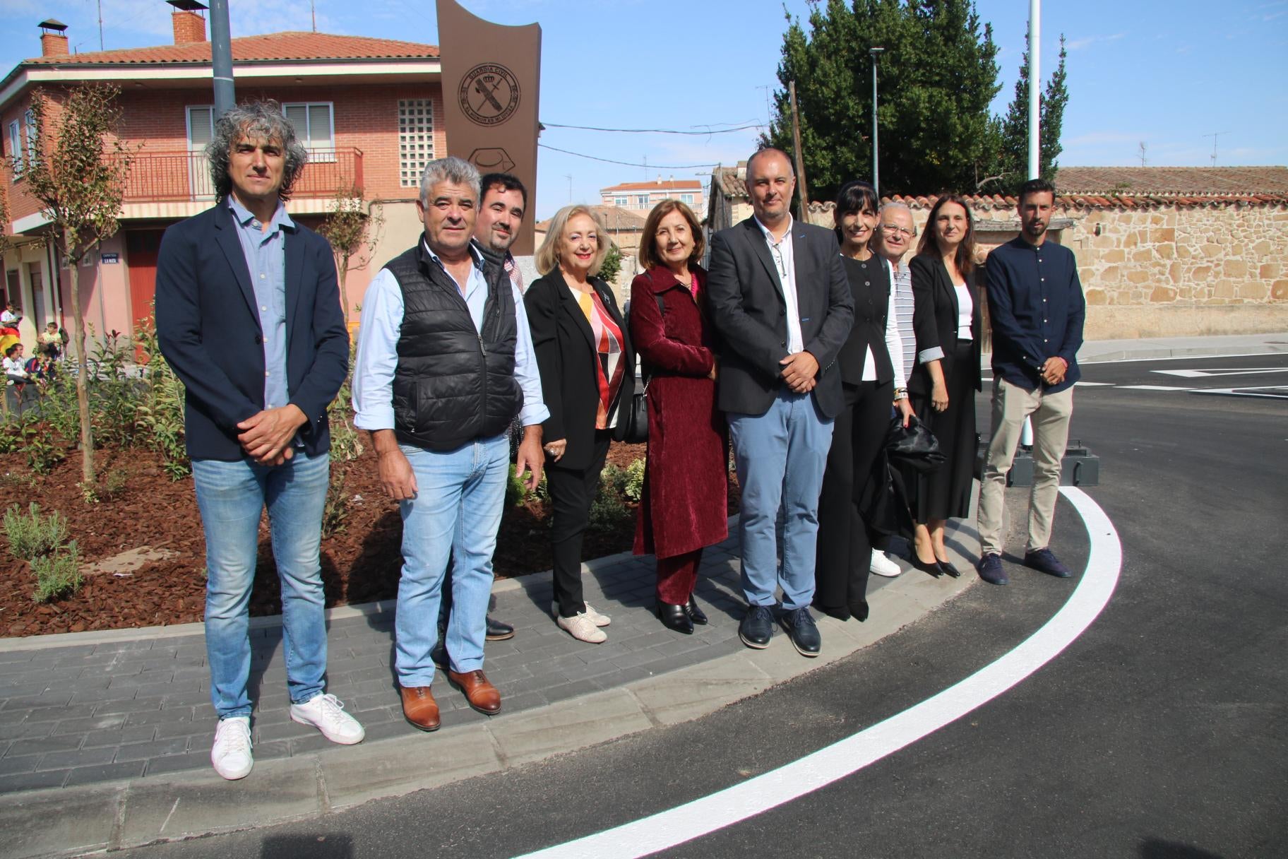 Villares homenajea a la Benemérita