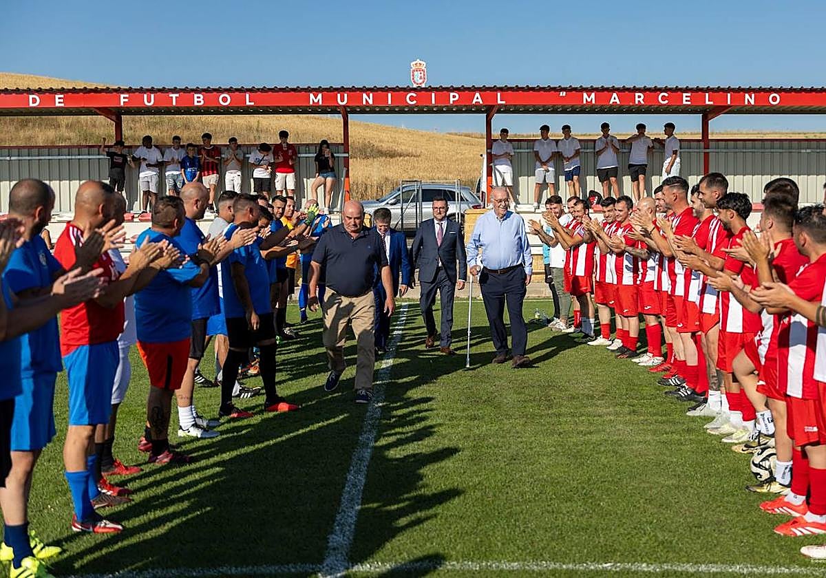 El homenaje a Marcelino Valle, con la presencia de Vicente del Bosque.