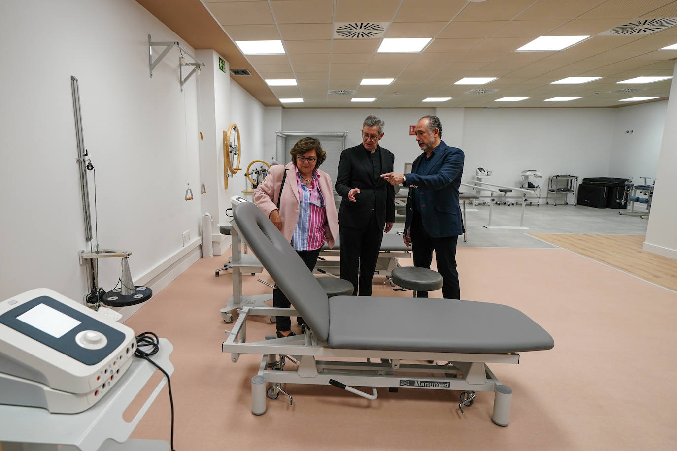Así es el nuevo edificio de la Universidad Pontificia en la calle Peña Primera