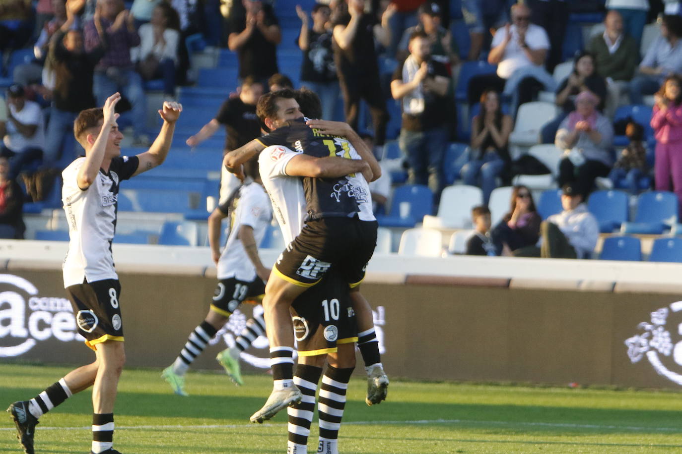 Las mejores imágenes del triunfo de Unionistas ante la AD Mérida