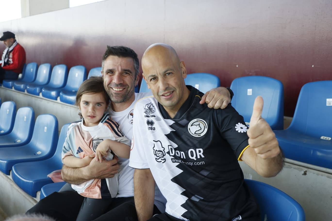 ¡Búscate en la grada del Reina Sofía en el partido entre Unionistas y la AD Mérida!