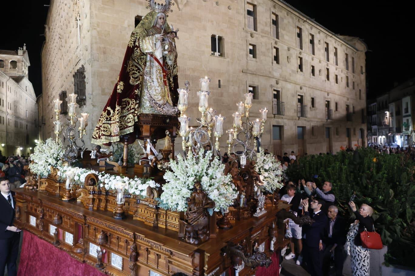 La procesión de la Virgen del Rosario en imágenes
